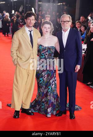 (Von links nach rechts) James Norton, Thomasin McKenzie und Bill Nighy nehmen an der Gala des BFI London Film Festival von Joy in der Royal Festival Hall im Southbank Centre in London Teil. Bilddatum: Dienstag, 15. Oktober 2024. Stockfoto