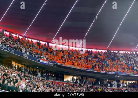 München, Deutschland. Oktober 2024. MÜNCHEN, Allianz Arena, 14-10-2024, Saison 2024/2025, UEFA Nations League. Während des Spiels Deutschland - Niederlande, Endergebnis 1:0, Fans Niederlande in Orange Credit: Pro Shots/Alamy Live News Stockfoto