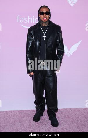 New York, USA. Oktober 2024. Tyga spaziert auf dem rosa Teppich bei der Victoria's Secret Fashion Show 2024, die am 15. Oktober 2024 im Duggal Greenhouse in New York, NY, stattfand. (Foto: Anthony Behar/SIPA USA) Credit: SIPA USA/Alamy Live News Stockfoto