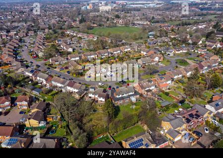 Aktenfoto vom 27. Januar 03/20 von einer Luftaufnahme von Leverstock Green bei Hemel Hempstead. Nach einer Analyse von Halifax, 50.000 die ergab, dass der durchschnittliche Häuserpreis in einer neuen Stadt bei 300 656 £ liegt, verglichen mit den allgemeinen Häuserpreisen 346 995. Ausgabedatum: Mittwoch, 16. Oktober 2024. Stockfoto