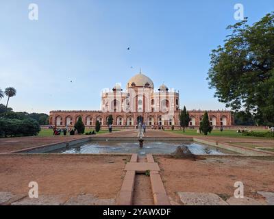 Humayuns Grab, ein atemberaubendes Beispiel für Mogul-Architektur in Delhi, Indien, mit seiner großen Kuppel, kompliziert Stockfoto