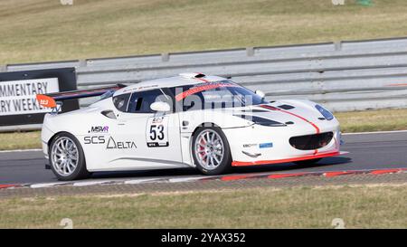 Simon Hill / Matthew Payne Lotus Evora GT4 während des Uncle Luke's Snetterton Saloons Rennens 2024 in Snetterton, Norfolk, Großbritannien Stockfoto