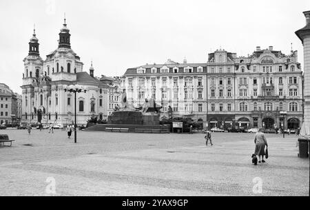 Tschechei, Prag, 04.05.1994 Archiv.: 46-36-13 für Ihr Archiv Foto: Die St. Nikolaus Kirche befindet sich am Altstäedter Ring. Für Ihr Archiv *** Tschechische Republik, Prag, 04 05 1994 Archiv 46 36 13 für Ihr Archiv Foto St. Nikolaus Kirche befindet sich auf dem Altstädter Ring für Ihr Archiv Stockfoto
