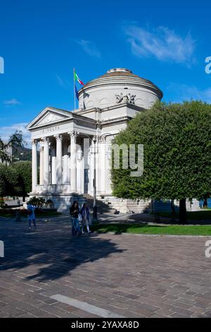 Europa Italien Italia Region Lombardei Stadt Como tempio Voltiano Museum und Gedenkstätte zu Ehren des Lebens des Elektrizitätspioniers Alessandro Volta Stockfoto