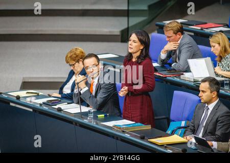 Berlin, Deutschland. Oktober 2024. Annalena Baerbock, Bundesaußenministerin, fotografiert während eines Regierungsgesprächs in Berlin am 16. Oktober 2024. Quelle: dpa/Alamy Live News Stockfoto