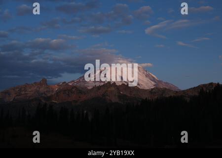 MT Rainier am Chiook Pass Stockfoto