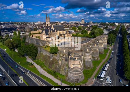 Frankreich, Maine-et-Loire, Angers, aus der Vogelperspektive auf die Burg der Herzöge von Anjou Stockfoto