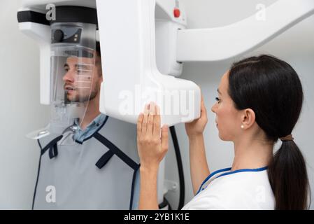 Röntgenaufnahme des Zahnarztes, zahnärztliches Versorgungskonzept Stockfoto