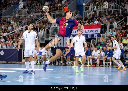 Zagreb, Kroatien. Oktober 2024. Javier Rodriguez von Barcaduring im 5. Runde-Spiel der EHF Champions League Gruppe B zwischen dem HC Zagreb und Barca in der Arena Zagreb am 16. Oktober 2024 in Zagreb, Kroatien. Foto: Igor Kralj/PIXSELL Credit: Pixsell/Alamy Live News Stockfoto