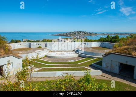 Fort Revere auf dem Telegraph Hill mit Point Allerton in Hull Village in der Stadt Hull, Massachusetts, MA, USA. Stockfoto