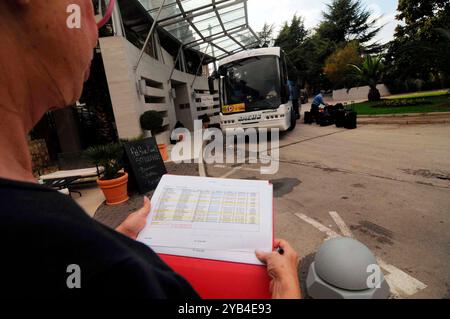 Die Busse oder Reise im Urlaub und Tourismus Bus Reisen in Urlaub und Tourismus Stockfoto