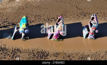 Luftaufnahme von Cadillacs auf einer überfluteten Cadillac Ranch Stockfoto