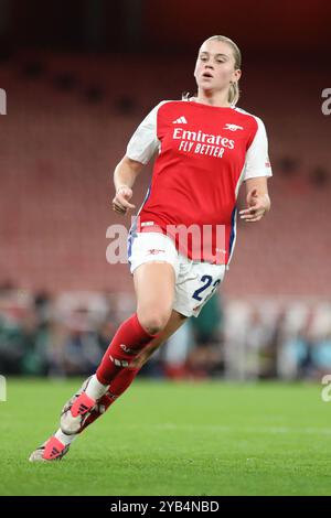 London, Großbritannien. Oktober 2024. Alessia Russo von Arsenal Women während des Womens Champions League-Spiels zwischen Arsenal Women und Velerenga Women im Emirates Stadium in London, England am 16. Oktober 2024. Foto von Joshua Smith. Nur redaktionelle Verwendung, Lizenz für kommerzielle Nutzung erforderlich. Keine Verwendung bei Wetten, Spielen oder Publikationen eines einzelnen Clubs/einer Liga/eines Spielers. Quelle: UK Sports Pics Ltd/Alamy Live News Stockfoto