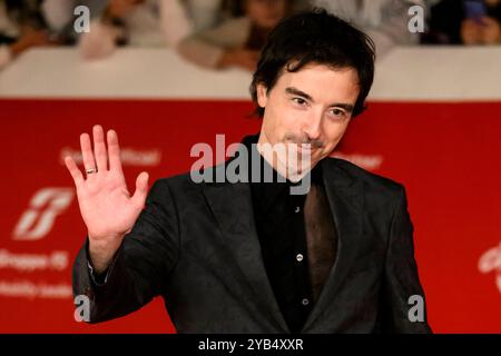 Rom, Italien. Oktober 2024. Diodato besuchte den roten Teppich des Films „Berlinguer La grande Ambizione“ während des 19. Rom Film Festivals im Auditorium Parco della Musica in Rom (Italien) am 16. Oktober 2024. Quelle: Insidefoto di andrea staccioli/Alamy Live News Stockfoto