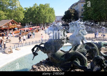 Denkmal für die Girondine und Brunnen der Girondine am Place des Quinconces in Bordeaux. Bordeaux, Gironde, Nouvelle Aquitaine, Frankreich, Europa Stockfoto