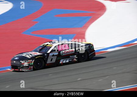 Brad Keselowski (6), Fahrer der NASCAR Cup-Serie, übt für die Bank of Amercia ROVAL 400 auf dem Charlotte Motor Speedway in Conco Stockfoto