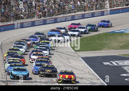 Bubba Wallace (23) fährt für den Autotrader EchoPark Automotive 400 auf dem Texas Motor Speedway in Fort Worth, TX Stockfoto