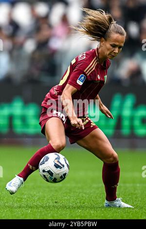 Turin, Italien. Oktober 2024. Allianz Stadion, 13.10.24: Frederikke Thogersen (25 AS Roma) während des Serie A Frauenspiels zwischen Juventus FC und AS Romai im Allianz Stadion in Turin, Italien Fußball (Cristiano Mazzi/SPP) Credit: SPP Sport Press Photo. /Alamy Live News Stockfoto