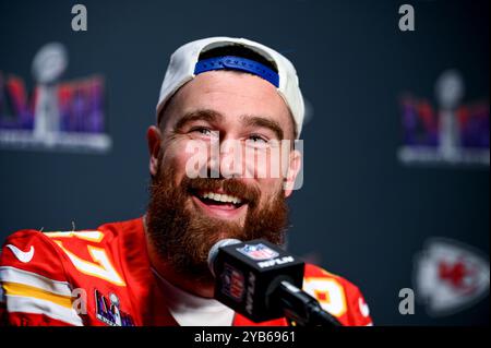 Aktenfoto vom 07-02-2024 von Travis Kelce. SWIFT Delivery wird die Liebesgeschichte zwischen dem NFL-Star Travis Kelce und dem Rennsport festigen, als er dieses Wochenende in Woodbine in Kanada zum Ontario Derby Ruhm geht. Die Kansas City Chiefs Tight End, die auch als Partner des Superstars-Singer-Songwriters Taylor Swift bekannt sind, halfen nach dem Besuch des Kentucky Derby Anfang des Jahres einen leeren Platz auf dem Besitzschein des Pferdes zu füllen. Ausgabedatum: Donnerstag, 17. Oktober 2024. Stockfoto