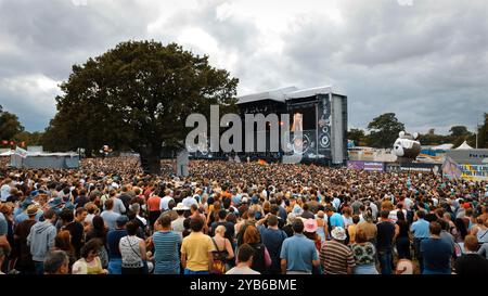 Fans sehen die Main Stage, V2007, Hylands Park, Chelmsford, Essex, Großbritannien - 18. August 2007 Stockfoto