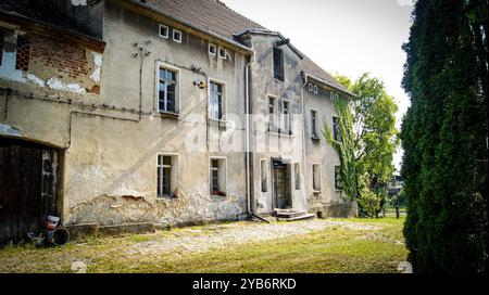 Private Villa im Dorf Lasowice in Polen Stockfoto