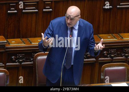 Italien, Rom, 17. Oktober 2024 : Abgeordnetenkammer Guido Crosetto, Verteidigungsminister, während der Kommunikation über den Angriff auf die UNIFIL im Libanon Foto © Stefano Carofei/Sintesi/Alamy Live News Stockfoto