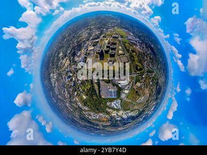 Luftbild, Hauptverwaltung ThyssenKrupp Quartier Konzernzentrale im Westviertel, Erdkugel, Fisheye Aufnahme, Fischaugen Aufnahme, 360 Grad Aufnahme, winzige Welt, kleiner Planet, Fischaugenbild, Westviertel, Essen, Ruhrgebiet, Nordrhein-Westfalen, Deutschland ACHTUNGxMINDESTHONORARx60xEURO *** Luftaufnahme, ThyssenKrupp Quartier Hauptquartier im Westviertel, Erdkugel, Fischaugenbild, 360-Grad-Bild, winzige Welt, kleiner Planet, Fischaugenbild, Westviertel, Essen, Ruhrgebiet, Nordrhein-Westfalen, Deutschland ACHTUNGxMINDESTHONORARx60xEURO Stockfoto