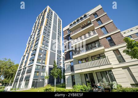 Hochhaus, Wohnpark St. Marien, Eschersheimer Straße, Neukölln, Berlin, Deutschland *** Hochhaus, Wohnpark St. Marien, Eschersheimer Straße, Neukölln, Berlin, Deutschland Stockfoto