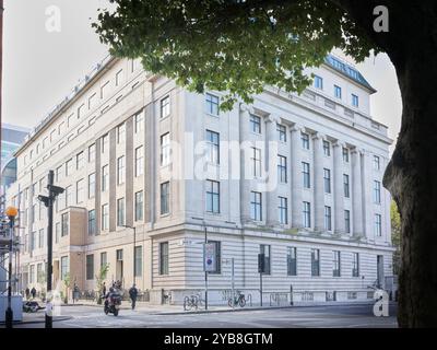 Das Wellcome Building, ein Museum und eine Bibliothek in Euston, Bloomsbury, London, England. Stockfoto