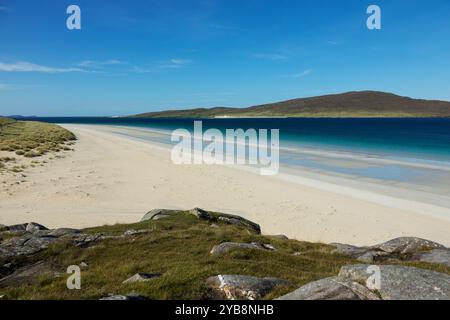 Luskentyre Beach mit der Isle of Taransay im Hintergrund, Isle of Harris, Äußere Hebriden, Schottland, Vereinigtes Königreich, Europa Stockfoto