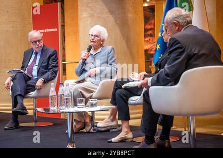 Rom, Rm, Italien. Oktober 2024. „Der Antisemitismus wurde nie wirklich überwunden“, sagt Nathania Zevi (italienische Journalistin), die ihr Buch in Rom vorstellt. LILIANA SEGRE (italienische Holocaust-Überlebende, die wegen ihrer herausragenden patriotischen Verdienste im sozialen Bereich Senatorin für das Leben wurde) nimmt an der Präsentation Teil. (Kreditbild: © Marco Di Gianvito/ZUMA Press Wire) NUR REDAKTIONELLE VERWENDUNG! Nicht für kommerzielle ZWECKE! Stockfoto