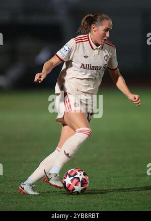 Biella, Italien. Oktober 2024. Sydney Lohmann aus Bayern München während des UEFA Women's Champions League Spiels im Stadio Comunale Vittorio Pozzo Lamarmora, Biella. Der Bildnachweis sollte lauten: Jonathan Moscrop/Sportimage Credit: Sportimage Ltd/Alamy Live News Stockfoto