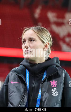 Enschede, Niederlande. Oktober 2024. Enschede, Niederlande, 17. Oktober 2024: Wieke Kaptein (18 Chelsea) während des Spiels der UEFA Women's Champions League zwischen dem FC Twente und Chelsea in de Grolsch Veste in Enschede, Niederlande. (Leiting Gao/SPP) Credit: SPP Sport Press Photo. /Alamy Live News Stockfoto