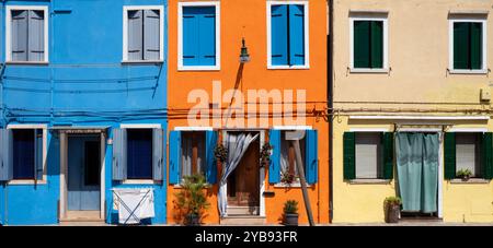 Bunte Häuser in Burano, Italien Stockfoto