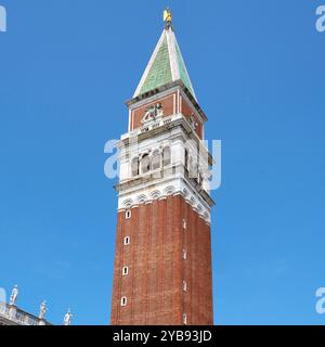 Glockenturm auf dem Markusplatz, Venedig, Italien Stockfoto