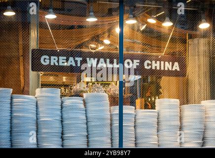 Tolle Wand von china im Fishs Eddy Store in Manhattan NYC Stockfoto