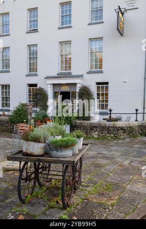 Das Schweinchen in der Mauer Feinkostrestaurant und Hotel inmitten der mittelalterlichen Stadtmauern der Altstadt der Hafenstadt Southampton, Hampshire, Großbritannien Stockfoto