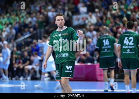 Wetzlar, Deutschland. Oktober 2024. Wetzlar, 17. Oktober 2024: Dominik Mappes ( 7 Wetzlar ) während des Liqui Moly Handball-Bundesliga-Spiels zwischen HSG Wetzlar und HSV Handball in der Buderus-Arena in Wetzlar. (Julia Kneissl/SPP) Credit: SPP Sport Press Photo. /Alamy Live News Stockfoto