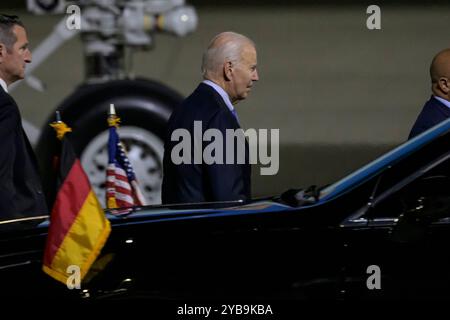 GER, Berlin, Ankunft des amerikanischen Praesidenten, Joseph R. Biden Jr., auf dem Flughafen Berlin-Brandenburg, militaerischer Teil, 17.10.2024, *** GER, Berlin, Ankunft des amerikanischen Präsidenten Joseph R Biden jr. am Flughafen Berlin Brandenburg, militärischer Teil, 17 10 2024, Copyright: HMBxMedia/UwexKoch Stockfoto