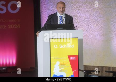 Neapel, Italien. Oktober 2024. Der Gesundheitsminister der Regierung Meloni, Orazio Schillaci, auf dem SIFO-Kongress 2024 - XLV Ausgabe 17. Oktober 2024. Quelle: Live Media Publishing Group/Alamy Live News Stockfoto