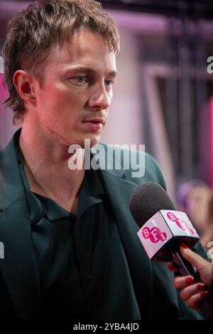 London, Großbritannien. Oktober 2024. Drew Starkey nimmt an der „Queer“-Sonderpräsentation während des 68. BFI London Film Festivals in der Royal Festival Hall Teil. (Foto: Loredana Sangiuliano/SOPA Images/SIPA USA) Credit: SIPA USA/Alamy Live News Stockfoto