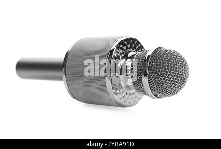 Ein silbernes Karaoke-Mikrofon isoliert auf weiß Stockfoto