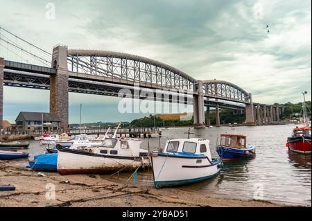 Die historische Royal Albert Bridge, die den Tamar in Saltash, England, überspannt, entworfen von Isambard, Kingdom Brunel Stockfoto