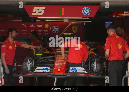 Austin, USA. Oktober 2024. Scuderia Ferrari Garage während des Formel 1 Pirelli United States Grand Prix 2024, der auf dem Circuit of Americas in Austin, TX (USA), 18.-20. September 2024 stattfinden soll. Credit: Alessio de Marco/Alamy Live News Stockfoto