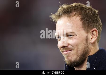 MÜNCHEN - Deutschland-Trainer Julian Nagelsmann vor dem Spiel der UEFA Nations League zwischen Deutschland und den Niederlanden am 14. Oktober 2024 in der Allianz Arena in München. ANP | HOLLAND HEIGHT | MAURICE VAN STEEN Stockfoto