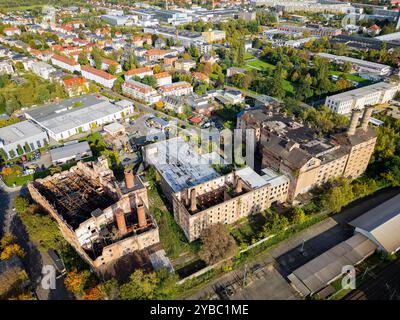 Dresden Luftbild Brandruine der ehemaligen Malzfabrik Niedersedlitz. Dresden Sachsen Deutschland *** Dresden Luftaufnahme Feuerruine der ehemaligen Malzfabrik Niedersedlitz Dresden Sachsen Deutschland Dresden24 01341 Stockfoto