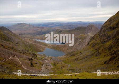 Llyn Llydaw aus der Nähe des Gipfels des Mount Snowdon Stockfoto