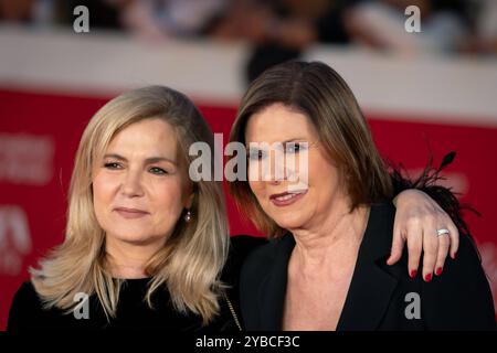 Eröffnungszeremonie & Berlinguer - der rote Teppich der großen Ambition - das 19. Rom Film Festival Rom, Italien - 16. Oktober 2024: Bianca Berlinguer und Laura Berlinguer nehmen am Roten Teppich Berlinguer Berlinguer - The Great Ambition während des 19. Rom Film Festivals im Auditorium Parco Della Musica Teil. Rom RM Italien Copyright: XPhotoxbyxGennaroxLeonardix Stockfoto