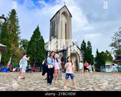 Sapa Stone Church - Stadt Sa Pa, Provinz Lao Cai, Vietnam 25. August 2024 Stockfoto