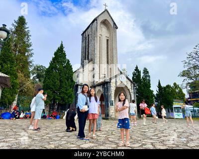 Sapa Stone Church - Stadt Sa Pa, Provinz Lao Cai, Vietnam 25. August 2024 Stockfoto